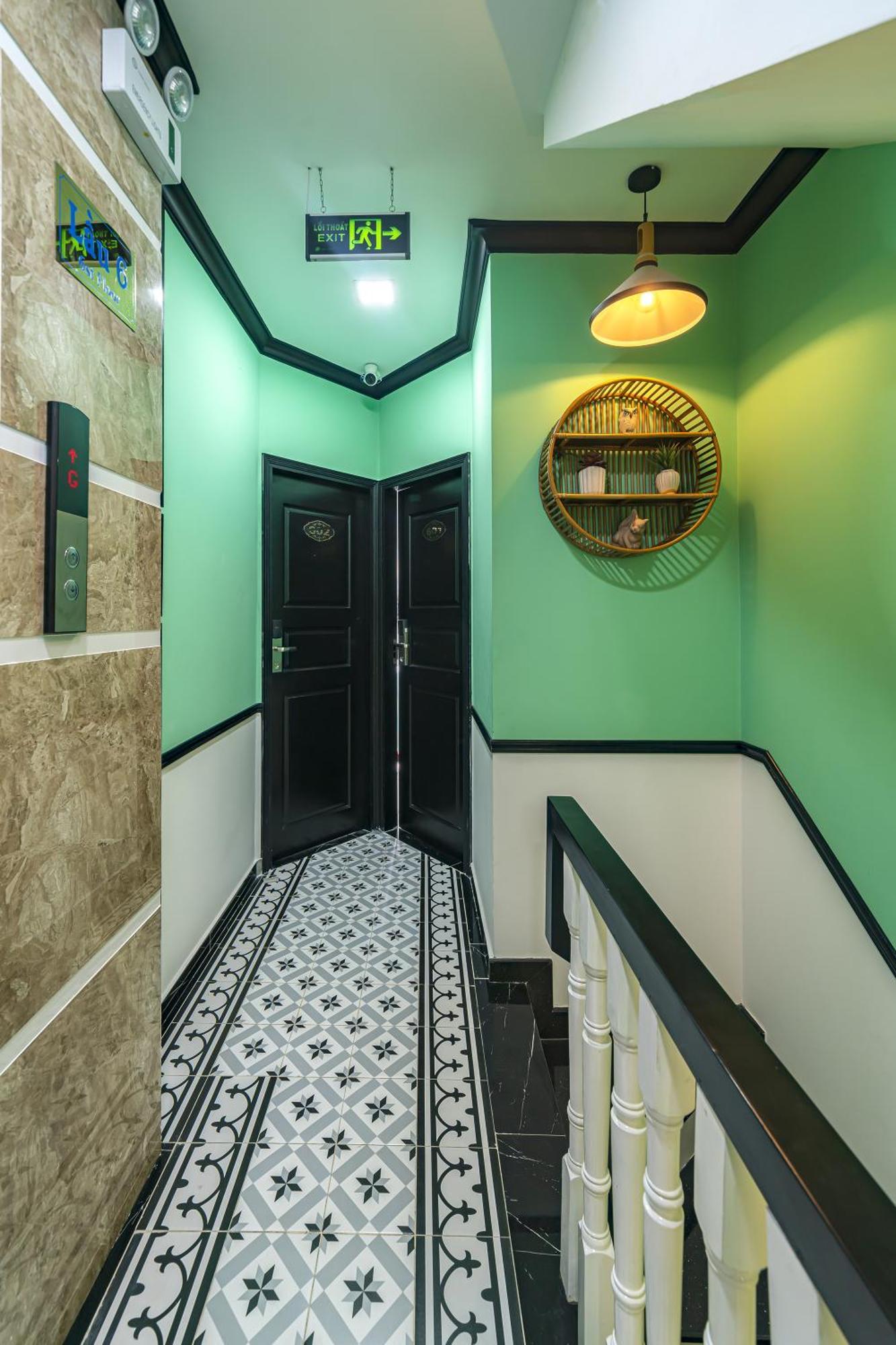 Collection O Vyvy Airport Hotel مدينة هوشي منه المظهر الخارجي الصورة